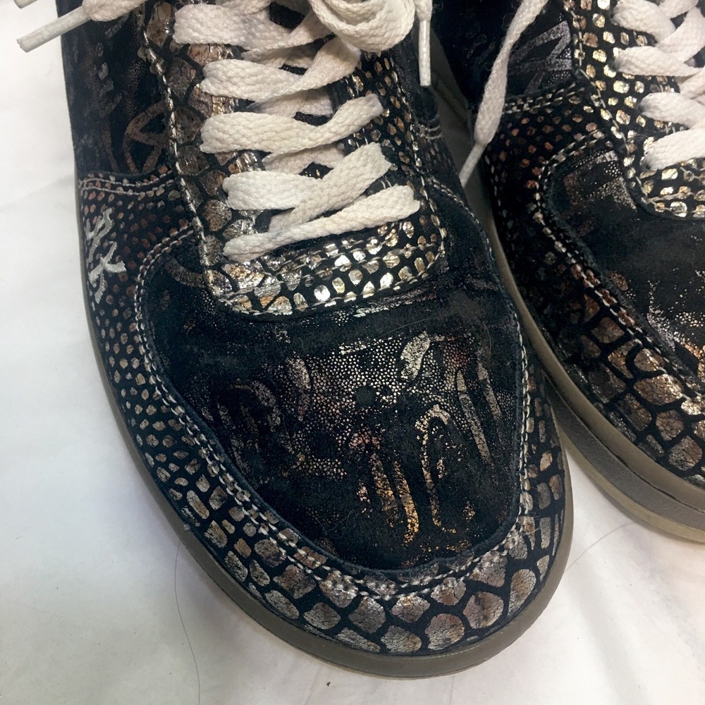 Kashi AK‎ Kicks Women's Casual Urban Metallic Evil Eye Logo Sneaker Size 9